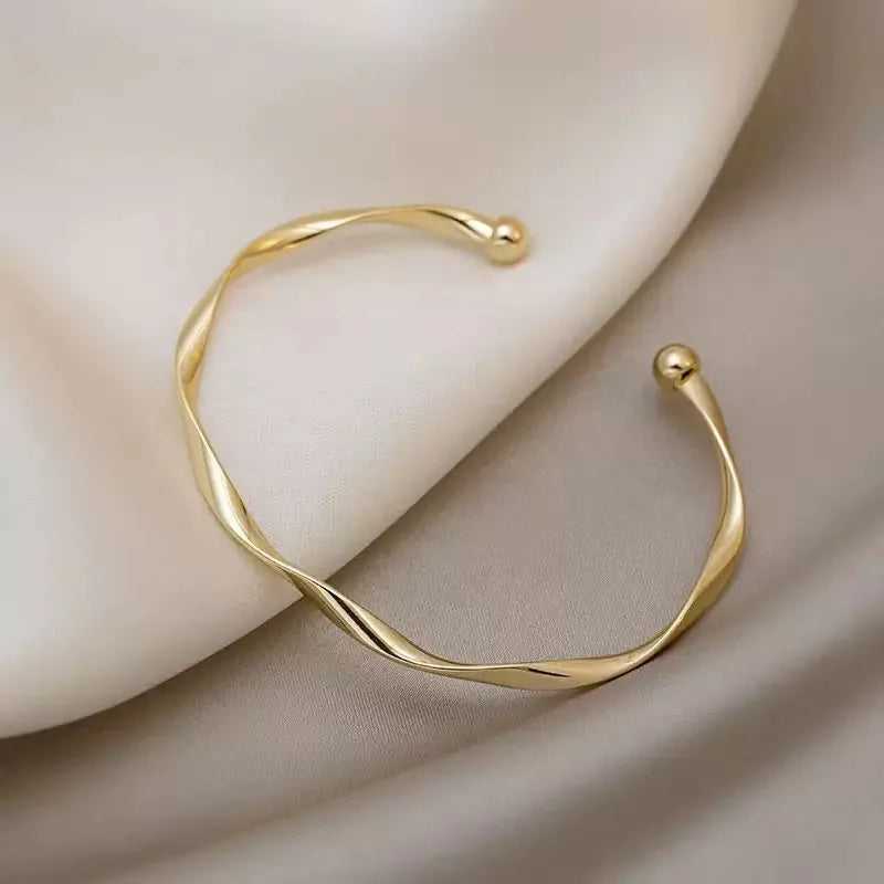 Twist Elegance™ Minimalist Cuff Bracelet