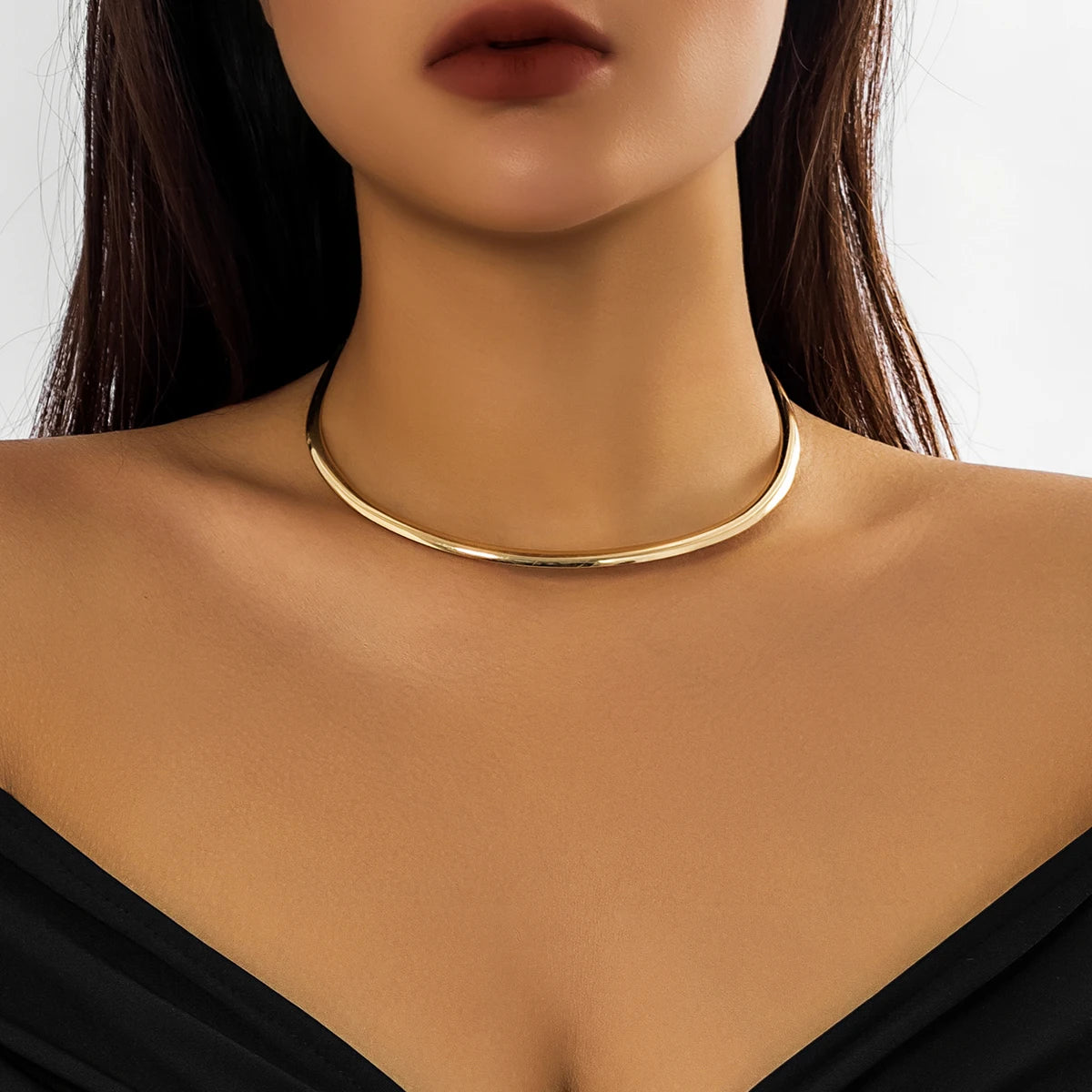 Golden Elegance Choker