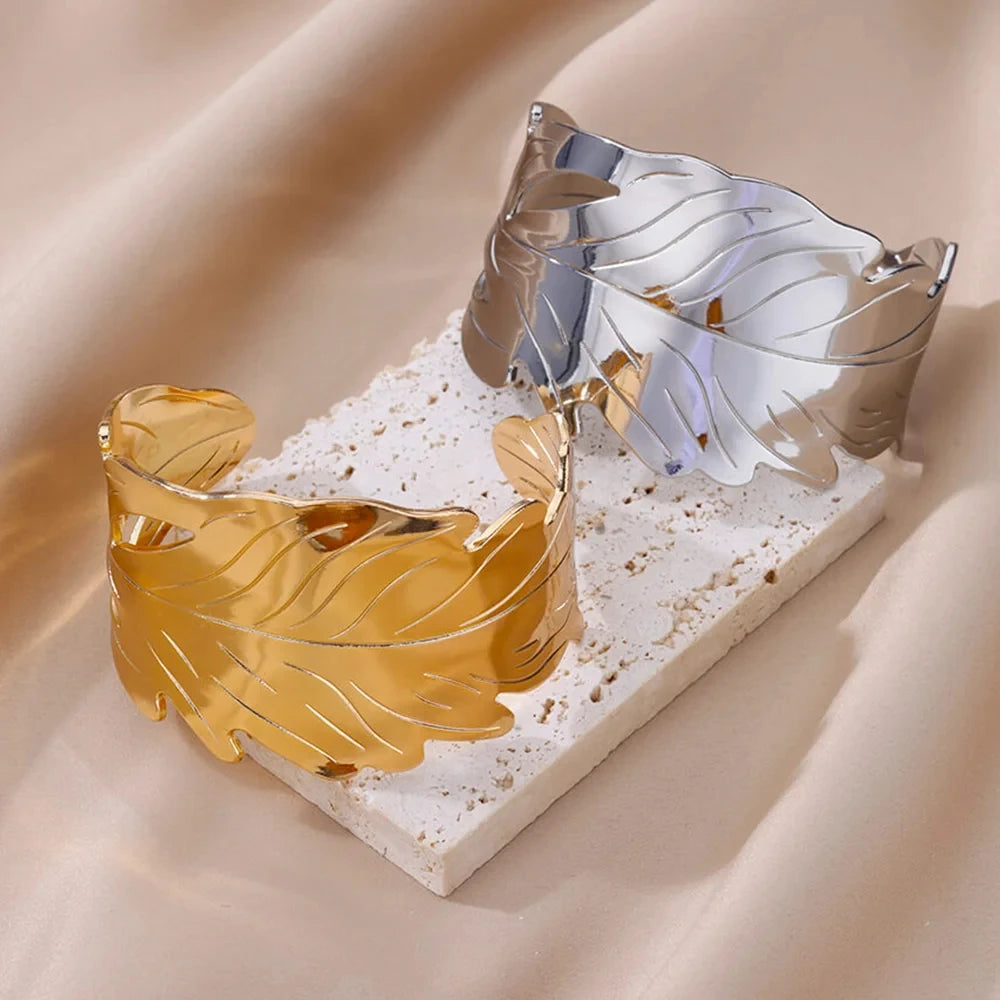 Aurion Sculpted Cuff