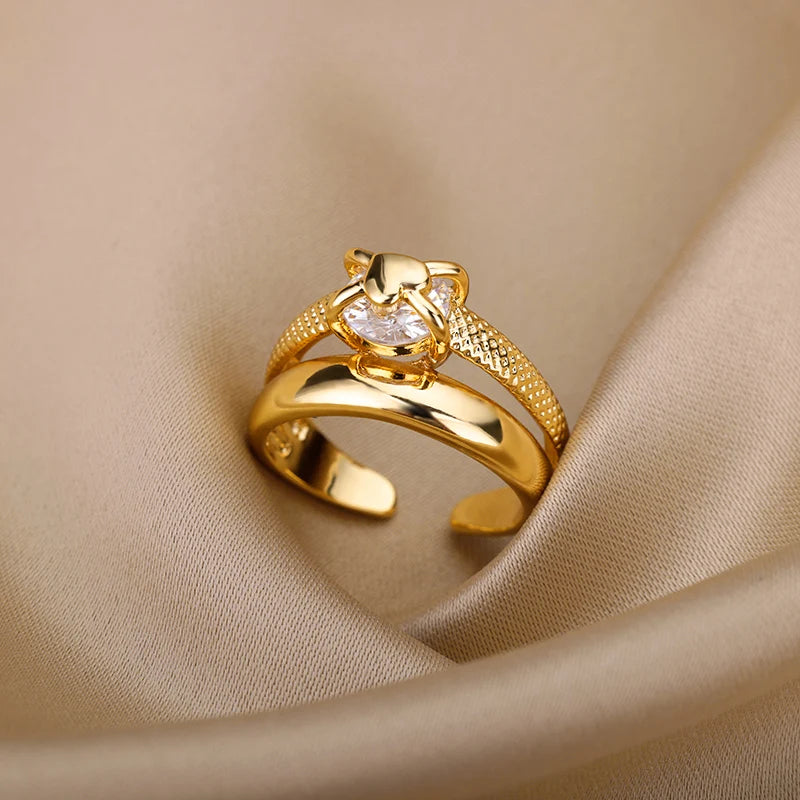 Royal Bloom Crystal Ring - 18k gold plating