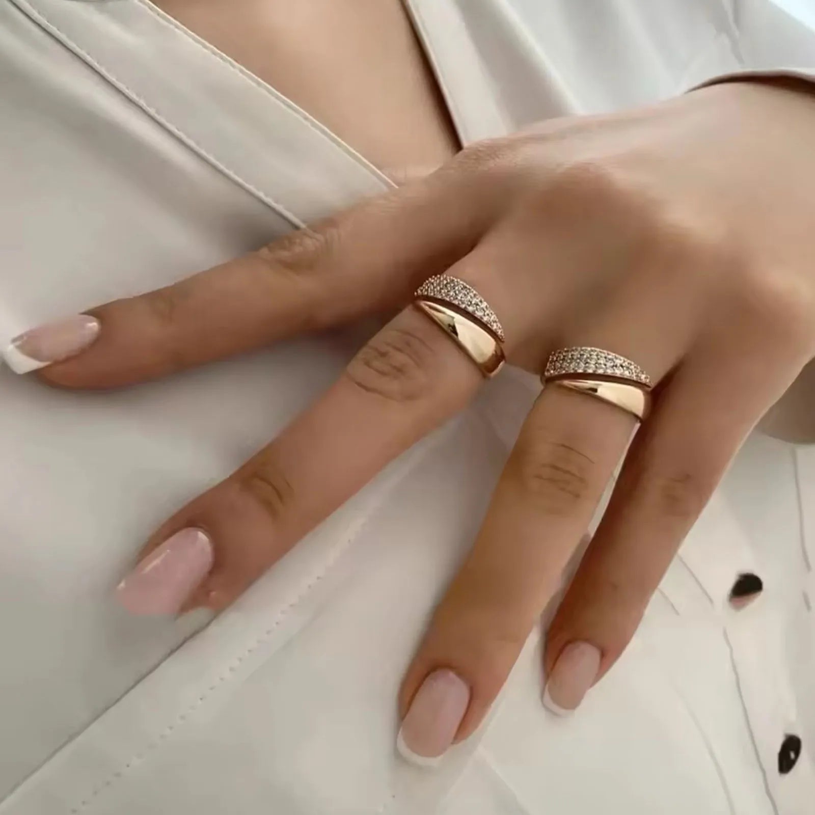 Elegance Split Shimmer Ring