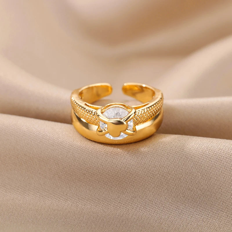 Royal Bloom Crystal Ring - 18k gold plating