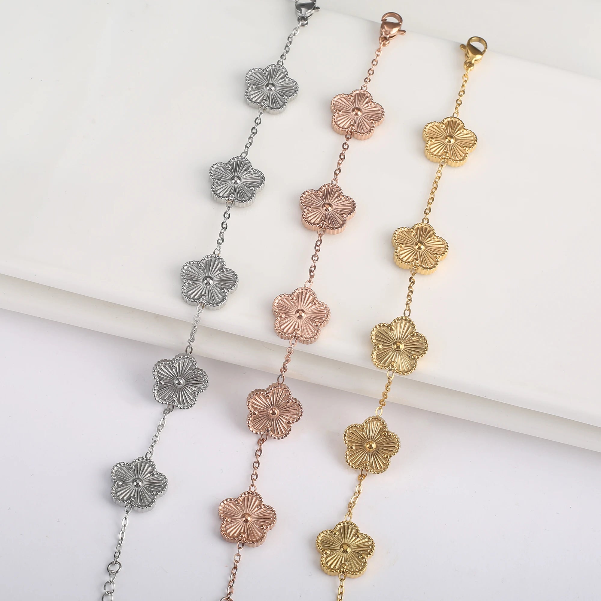 Hot Sale Stainless Steel Laser Five Leaf Flower Petal Adjustable Clover Bracelet Classic for Woman Girl Brand Jewelry Party Gift