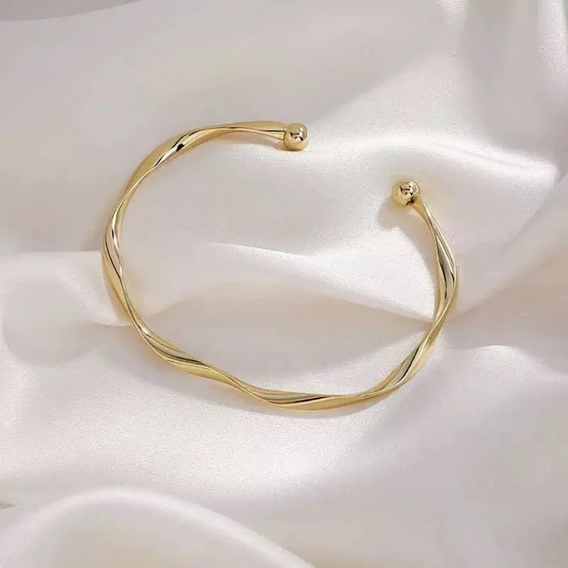 Twist Elegance™ Minimalist Cuff Bracelet